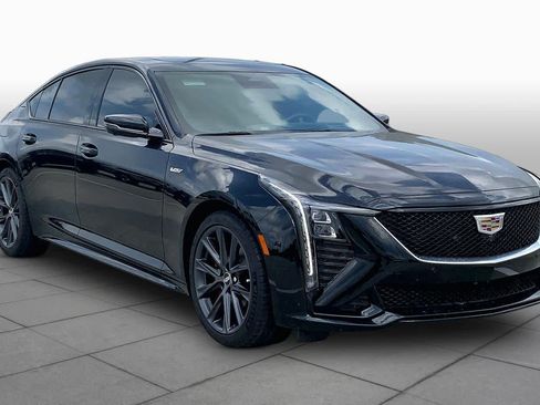 Certified 2025 Cadillac CT5 V w/ Technology Package RWD image 3