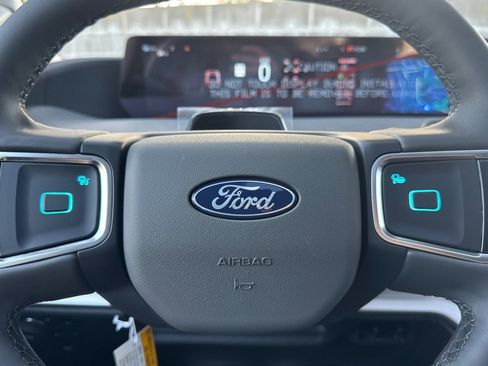 New 2026 Ford Expedition Active image 24