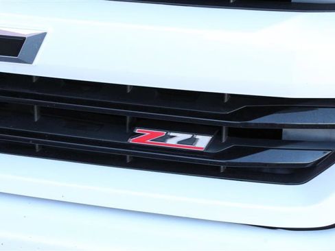Used 2017 Chevrolet Silverado 1500 LTZ Z71 w/ LTZ Plus Package AWD/4WD image 45