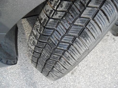 Used 2018 Hyundai Santa Fe Sport w/ 2.4L Value Package 02 image 25