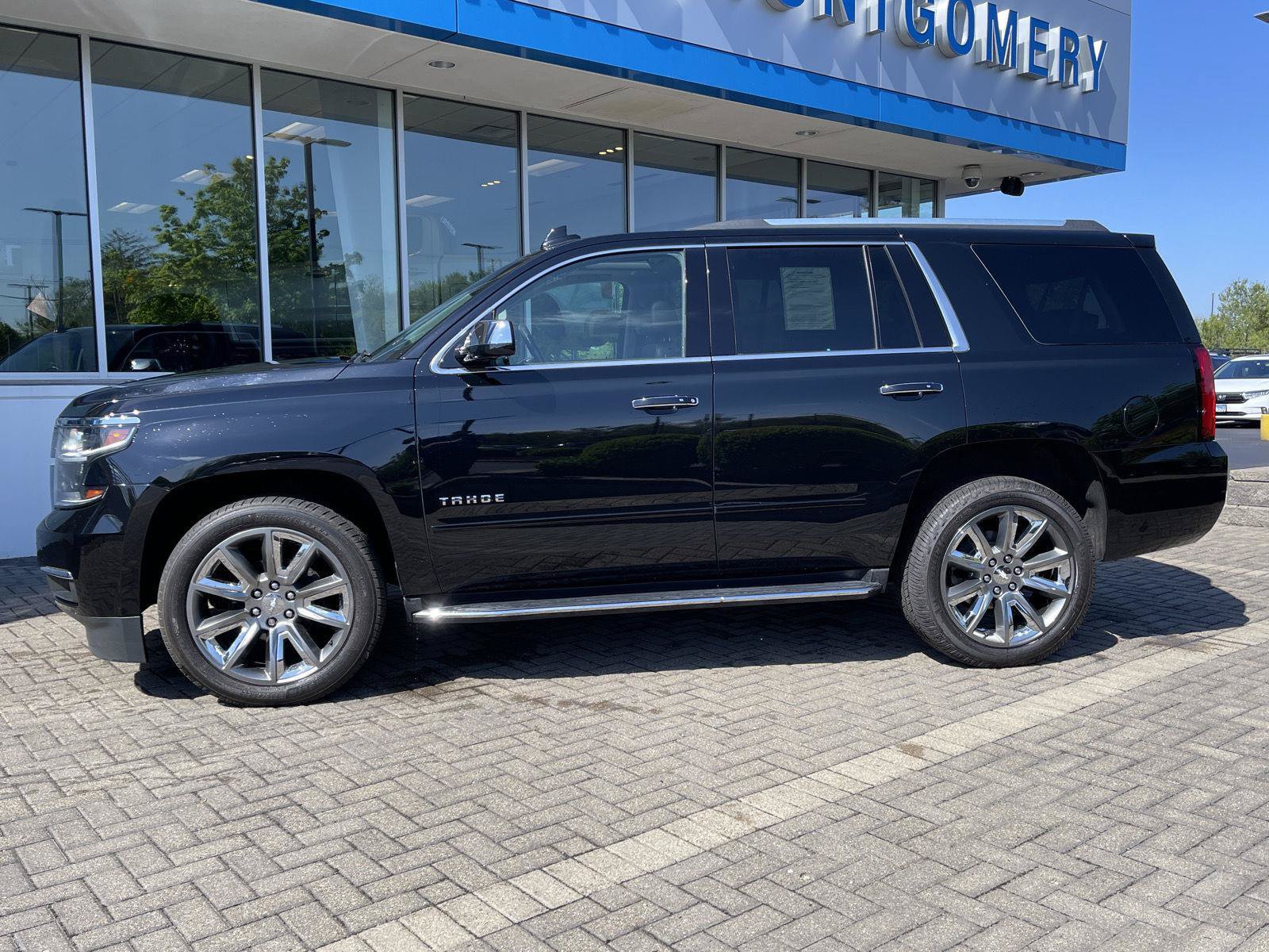 Used 2020 Chevrolet Tahoe Premier AWD/4WD image 2
