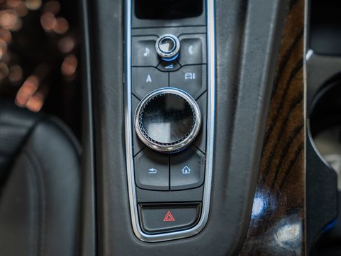 Used 2022 Cadillac Escalade ESV Sport Platinum w/ LPO, ONYX Package image 31