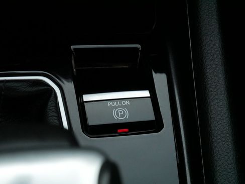 Used 2023 Jeep Compass Latitude AWD/4WD image 29