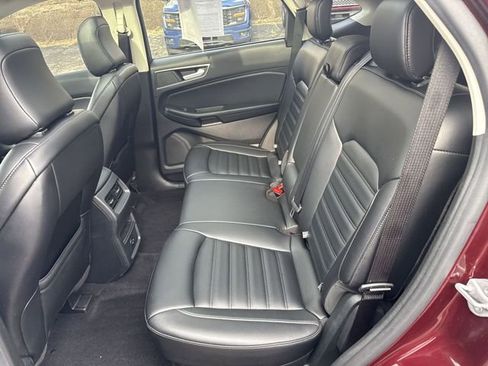 Used 2022 Ford Edge SEL image 25