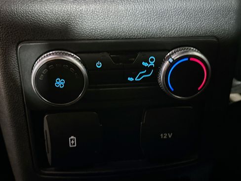 Used 2020 Ford Explorer XLT w/ Equipment Group 202A image 27