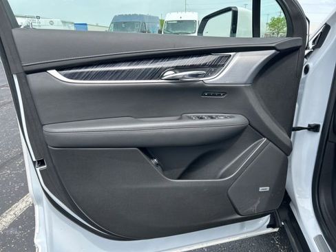 Used 2024 Cadillac XT6 Premium Luxury AWD/4WD image 25