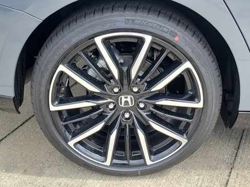 New 2026 Honda Accord Touring image 9