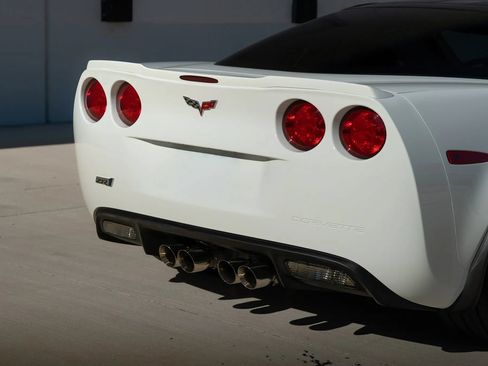 Used 2010 Chevrolet Corvette ZR1 w/ Preferred Equipment Group RWD image 92