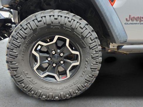 Used 2020 Jeep Gladiator Rubicon AWD/4WD image 26