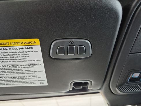 Used 2025 Ford Bronco Outer Banks image 41