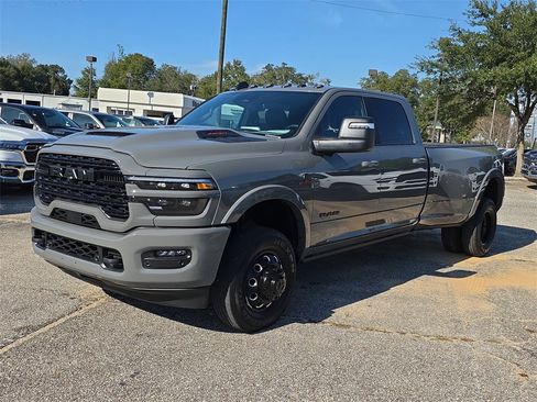 New 2026 RAM 3500 Limited image 9