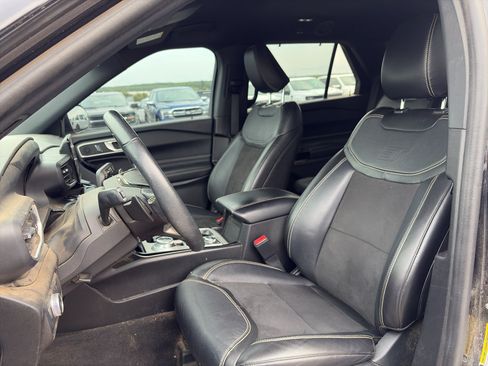 Used 2022 Ford Explorer ST AWD/4WD image 11
