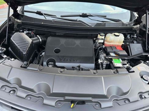 Used 2018 Chevrolet Traverse Premier w/ LPO, Black Accent Package image 66