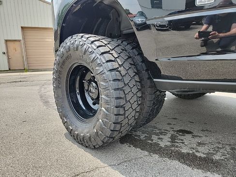 Used 2025 RAM 3500 Big Horn AWD/4WD image 4