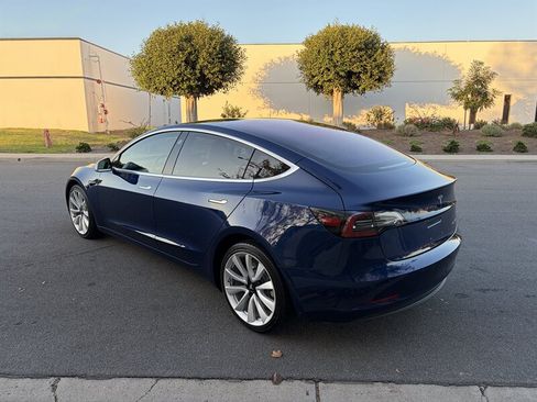 Used 2018 Tesla Model 3 Long Range AWD/4WD image 11