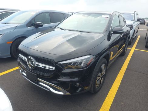 Used 2025 Mercedes-Benz GLA 250 image 1