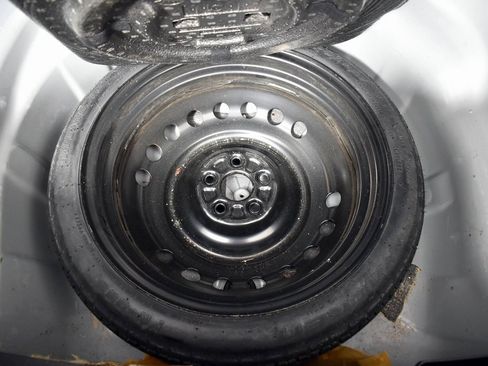 Used 2022 Toyota Corolla XLE image 21