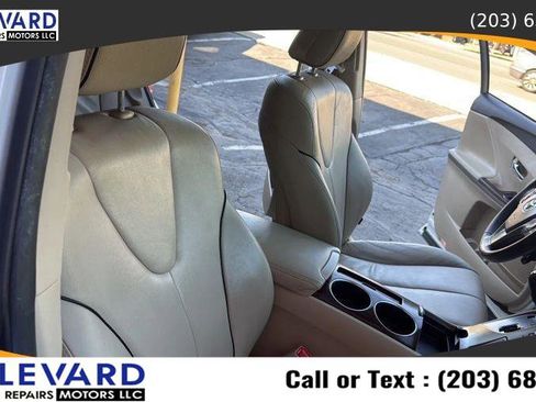 Used 2013 Toyota Venza Limited AWD/4WD image 38