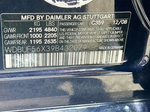 Used 2009 Mercedes-Benz E 350 Sedan image 41