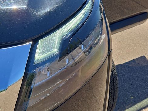 Used 2024 Nissan Pathfinder SV image 30