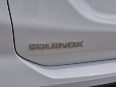 Used 2024 Chevrolet Equinox LT FWD image 28