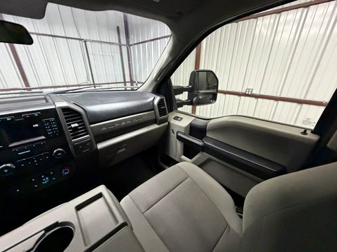 Used 2019 Ford F250 XL w/ STX Appearance Package AWD/4WD image 26