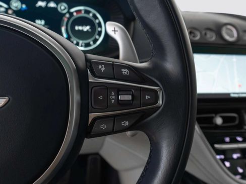 Used 2023 Aston Martin DBX AWD/4WD image 29