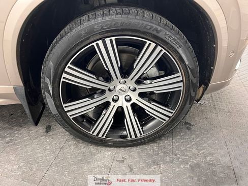 Used 2024 Volvo XC90 B6 Plus w/ Protection Package Premier AWD/4WD image 19