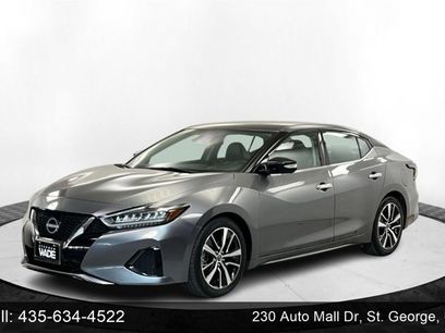 Used 2023 Nissan Maxima SV w/ Floor Mat Group