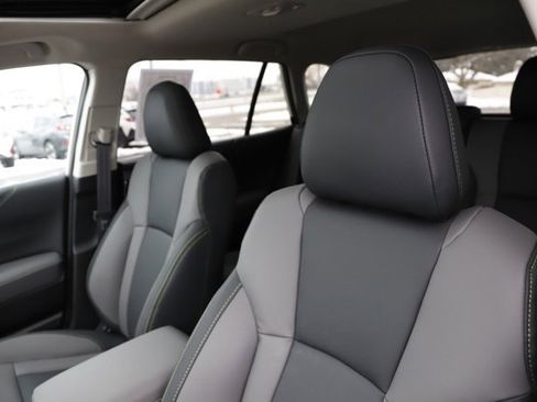 Certified 2025 Subaru Outback Onyx Edition image 12