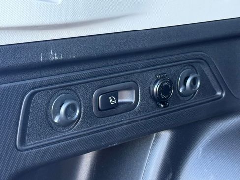 Used 2023 Subaru Forester Limited image 51