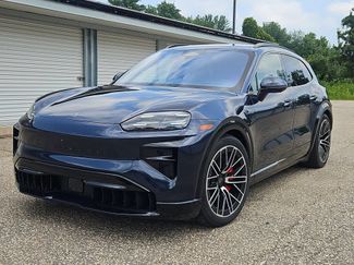 New 2026 Porsche Cayenne Turbo AWD/4WD video 1