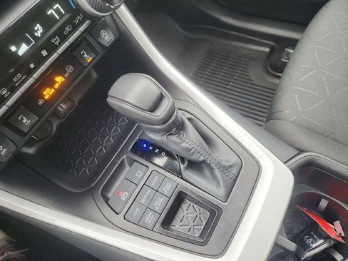 Used 2024 Toyota RAV4 XLE image 19