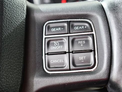 Used 2015 RAM 1500 Big Horn AWD/4WD image 32