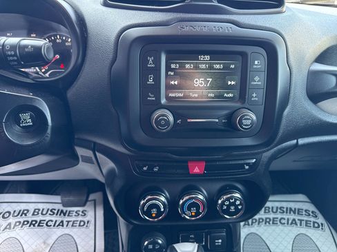 Used 2016 Jeep Renegade Trailhawk w/ Cold Weather Group image 37