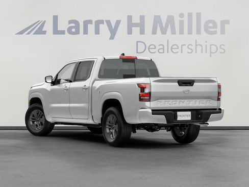 New 2026 Nissan Frontier SV w/ SV Convenience Package RWD image 7
