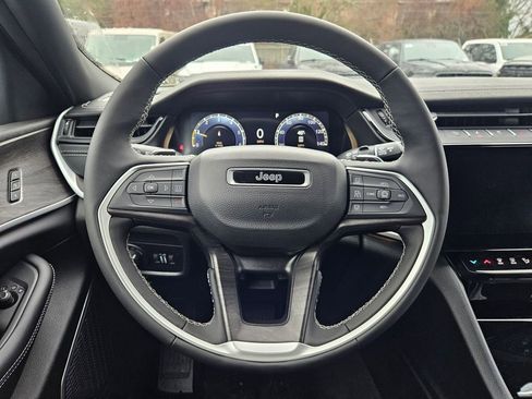 New 2026 Jeep Grand Cherokee L Limited AWD/4WD image 24