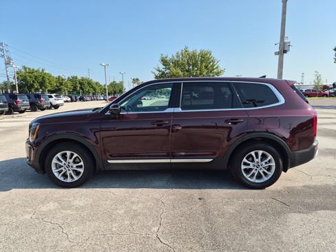 Used 2020 Kia Telluride LX FWD image 3