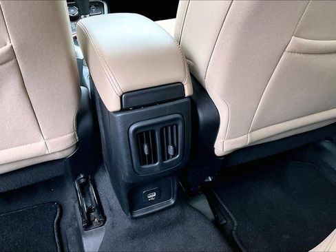 Used 2018 Jeep Compass Sport AWD/4WD image 31