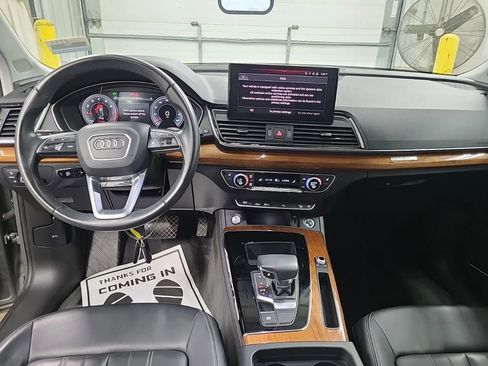 Used 2023 Audi Q5 2.0T Premium Plus w/ Premium Plus Package image 3