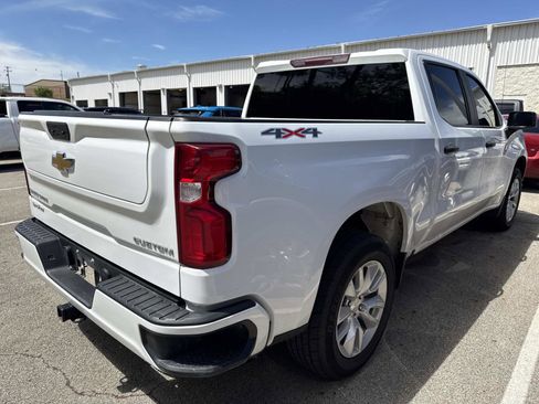 Used 2022 Chevrolet Silverado 1500 Custom w/ Safety Confidence Package image 6