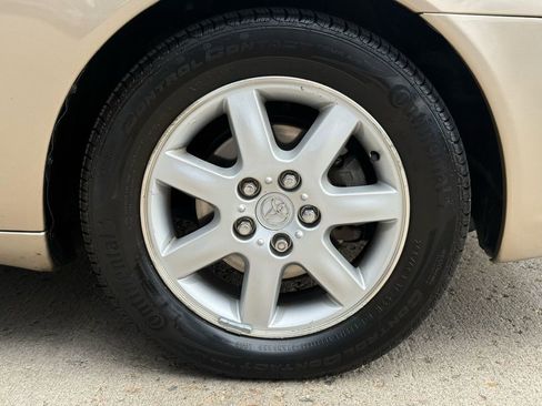 Used 2001 Toyota Avalon XL image 51