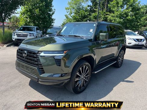 Used 2025 Lexus GX 550 w/ Accessory Package (Z1) AWD/4WD image 4