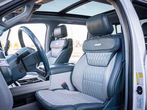 Used 2023 Ford F450 Limited w/ FX4 Off-Road Package image 15