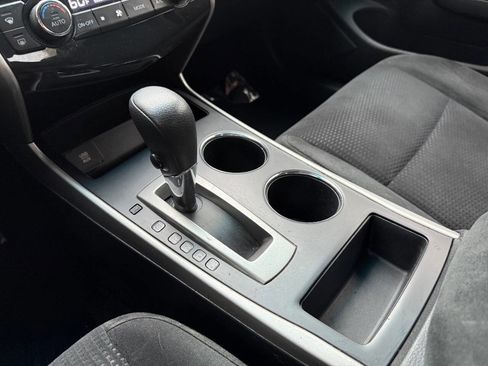 Used 2015 Nissan Altima 2.5 SV FWD image 24
