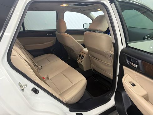 Used 2019 Subaru Outback 2.5i Limited w/ Popular Package #2 AWD/4WD image 17