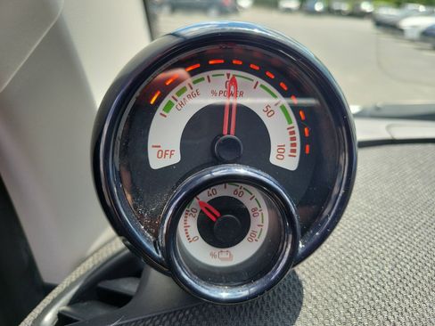 Used 2018 smart fortwo electric drive image 26