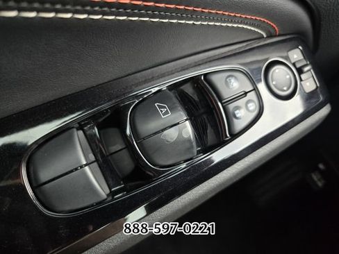 Used 2023 Nissan Altima 2.5 SR w/ SR Premium Package FWD image 32