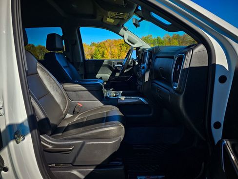 Used 2020 Chevrolet Silverado 1500 LT Trail Boss image 37