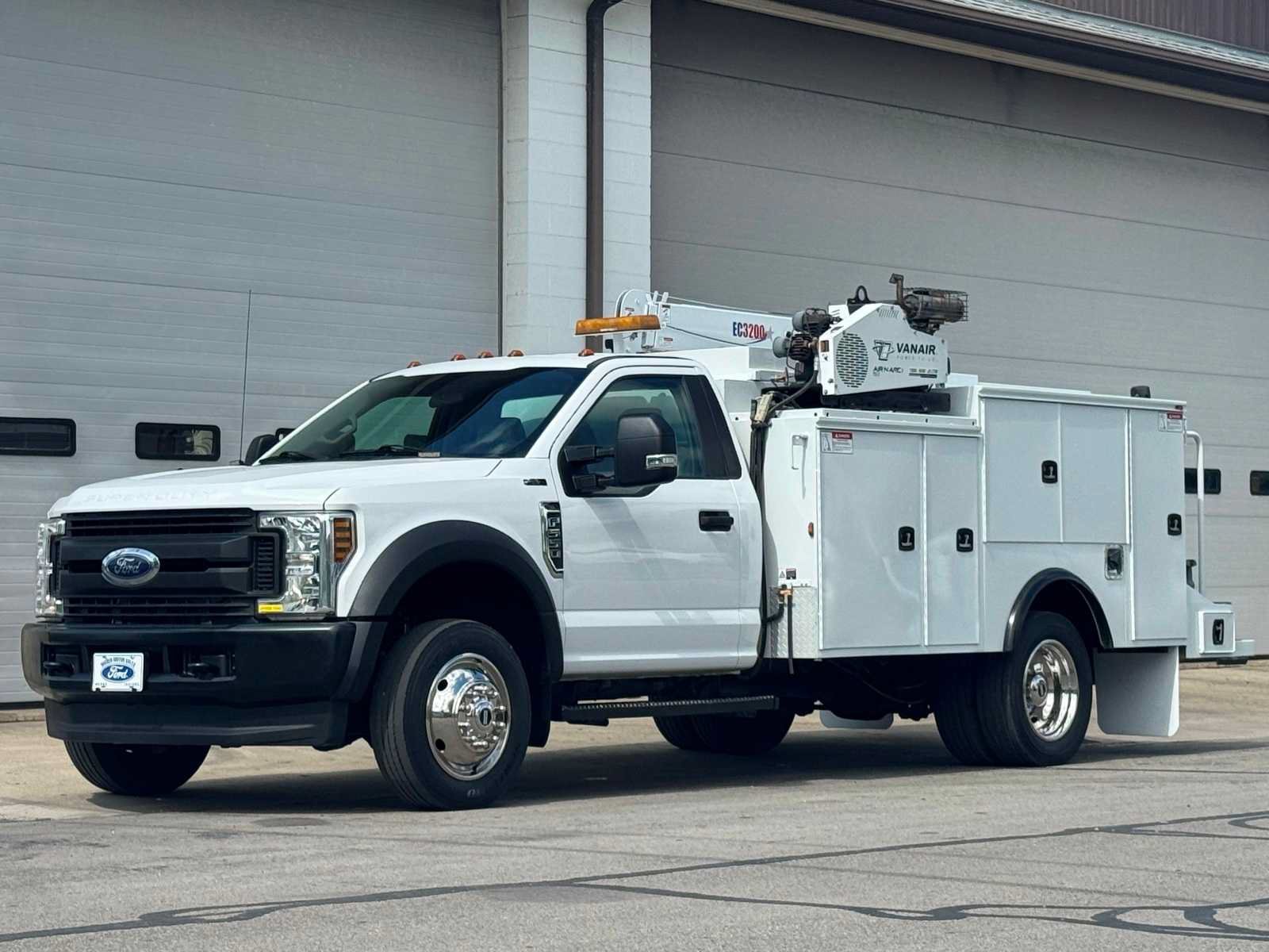 Used 2018 Ford F550 4x4 Regular Cab Super Duty image 1
